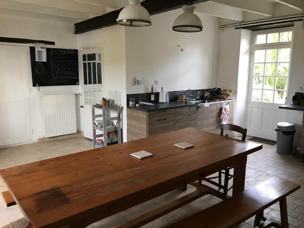 La Vieille Cure, Spa, Wifi A 20 Min Des Plages La Jonchere 外观 照片