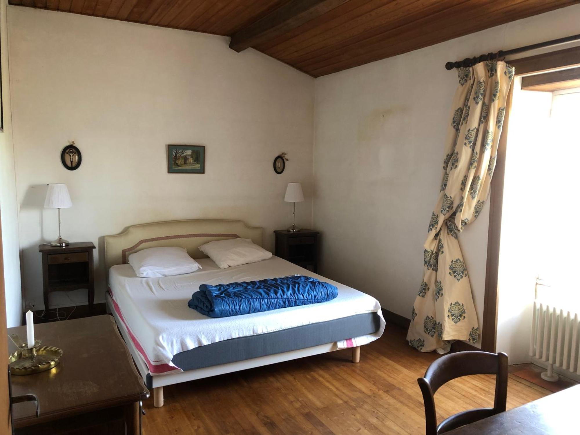 La Vieille Cure, Spa, Wifi A 20 Min Des Plages La Jonchere 外观 照片